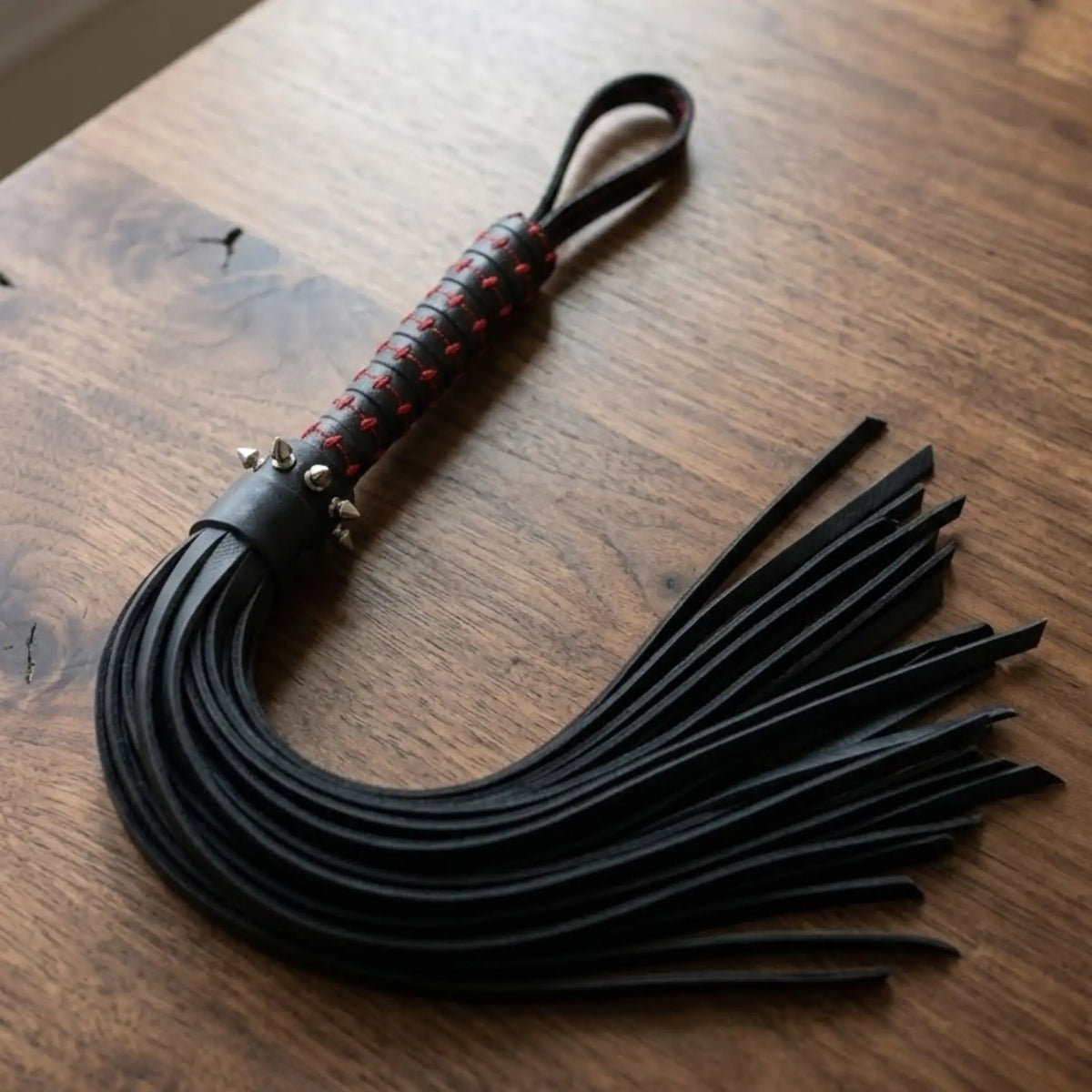 Frowzer Fetish Love Game Leather Floggers Fetiş Kırbaç
