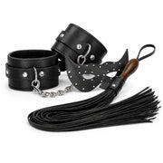 Frowzer Fetish Love Game Maske Kırbaç Kelepçe 3'lü Set-Siyah